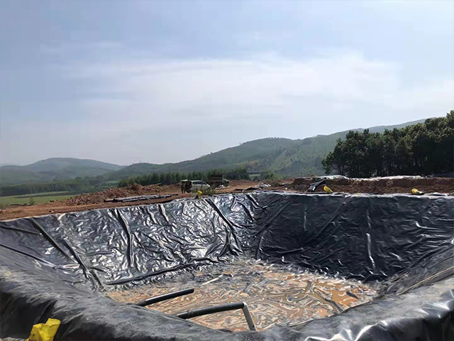 为何可以生产多种颜色的防渗土工膜? 为何可以生产多种颜色的防渗土工膜?
