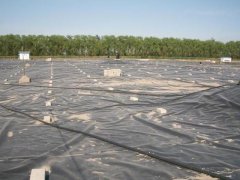影响蒸发塘防渗土工膜施工质量因素总结