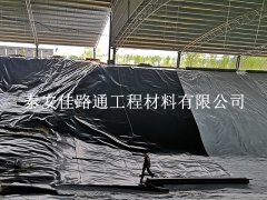 雨季须关注防渗膜基本施工措施