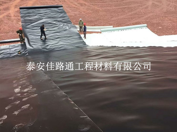 污水处理防渗膜损坏,这 5 大自然因素是主要原因 污水处理防渗膜损坏,这 5 大自然因素是主要原因