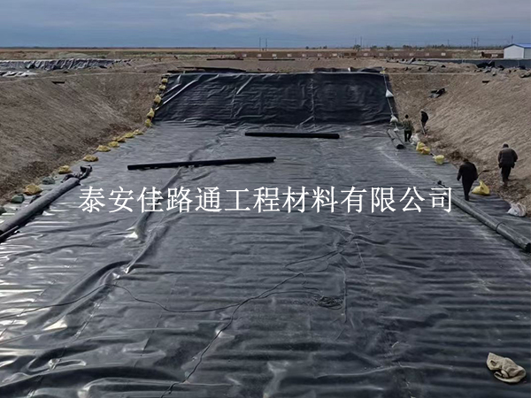 尾矿库防渗膜卸车不踩坑，这些细节技巧要掌握