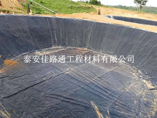 沼气池防渗膜破损修复技巧：精准处置，杜绝渗漏隐患