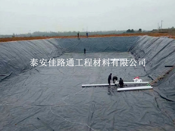 沼气池防渗膜耐温性全解析：从极端环境到长效使用的关键保障