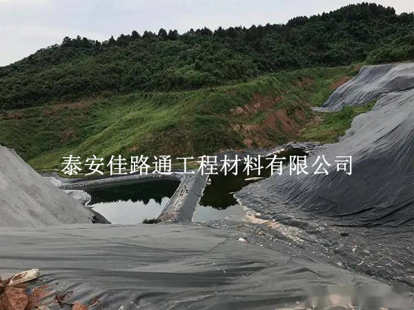 尾矿库防渗膜延伸率总不达标？这几个关键因素你可能忽略了