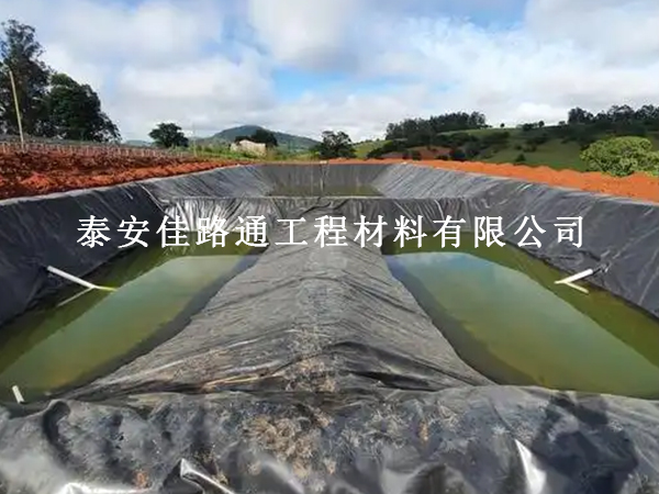 沼气池防渗膜用了几年就漏？多半是保养没做到位