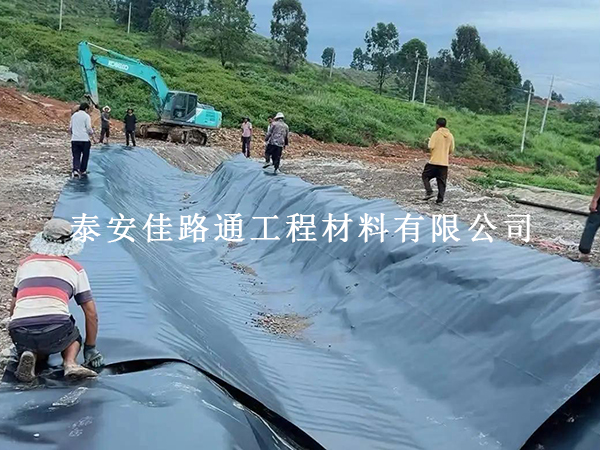 水产养殖防渗膜焊缝处理技巧：精准把控工艺，