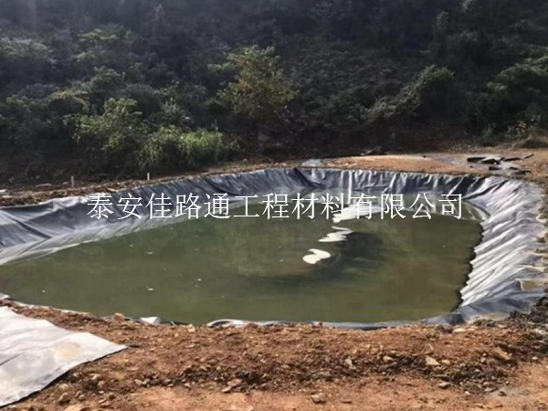 藕池防渗膜焊接怎么做？掌握核心技术要点，杜绝漏水隐患