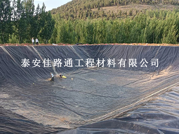 拒绝渗漏隐患：防渗土工膜焊缝开裂原因深度剖析