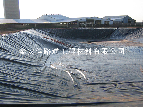 筑牢防渗根基之沼气池防渗膜基层处理核心规范